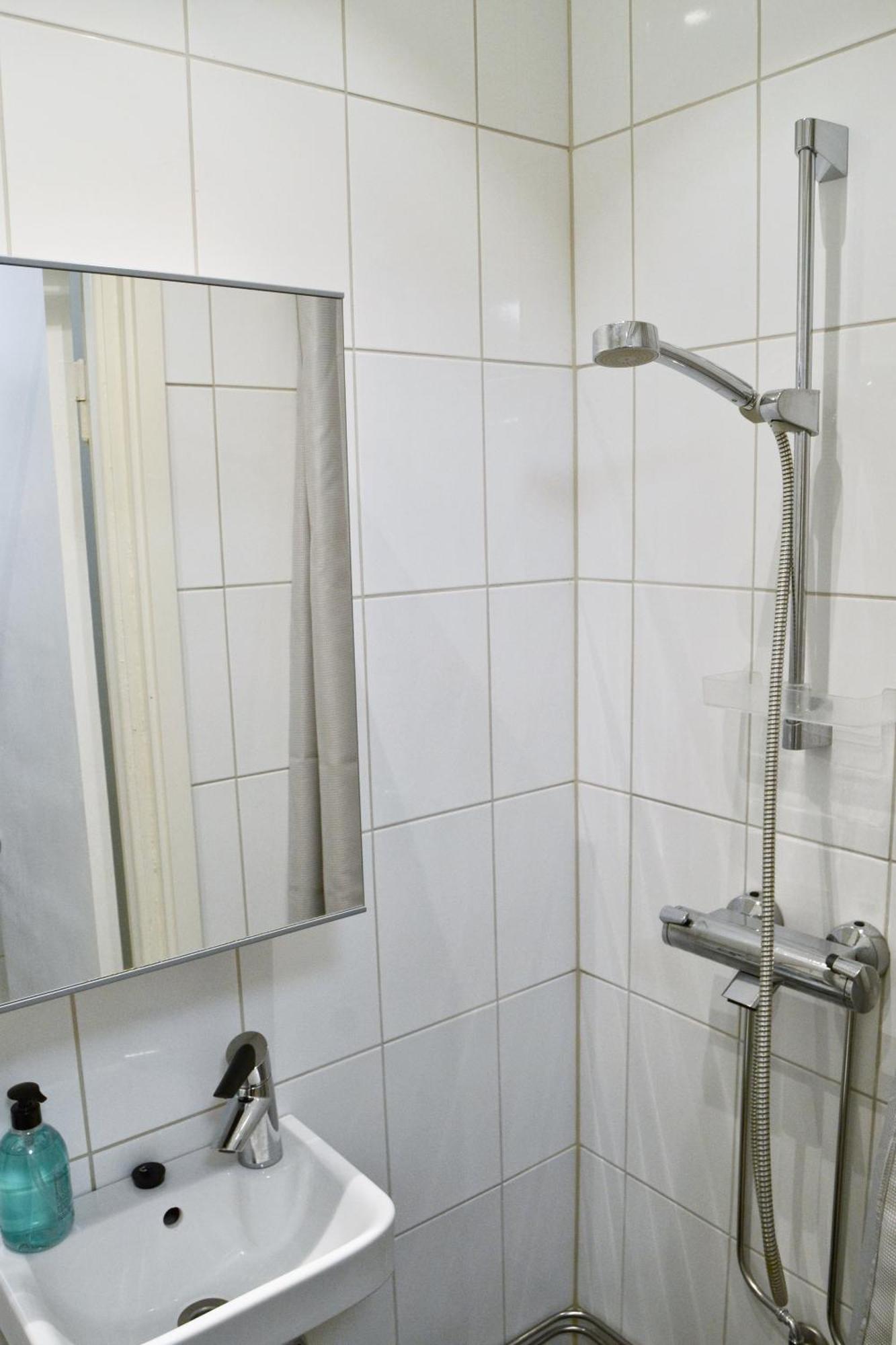 Modern And Bright Studio With Top Location Хелзинки Екстериор снимка